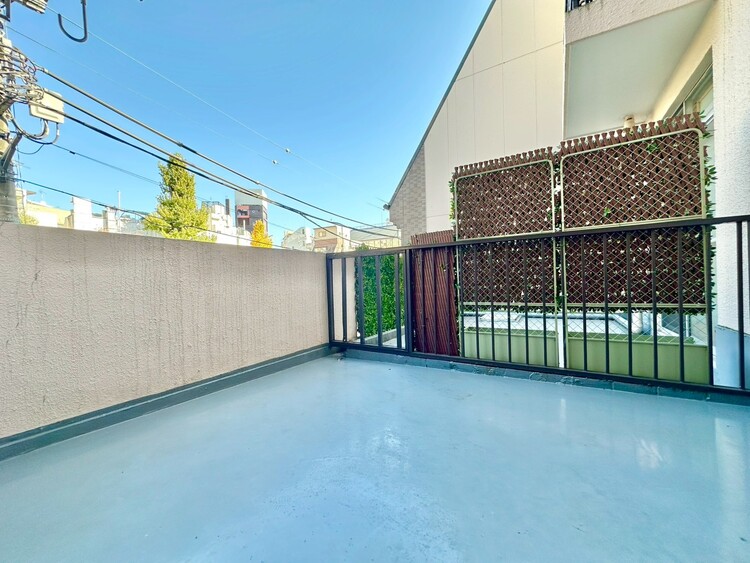 その他 朝の澄んだ空気や、夕方に吹く清々しい風を感じられるバルコニー。