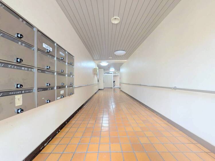 その他 館内は静寂な中が保たれており、管理が行き届いている印象を受けました。