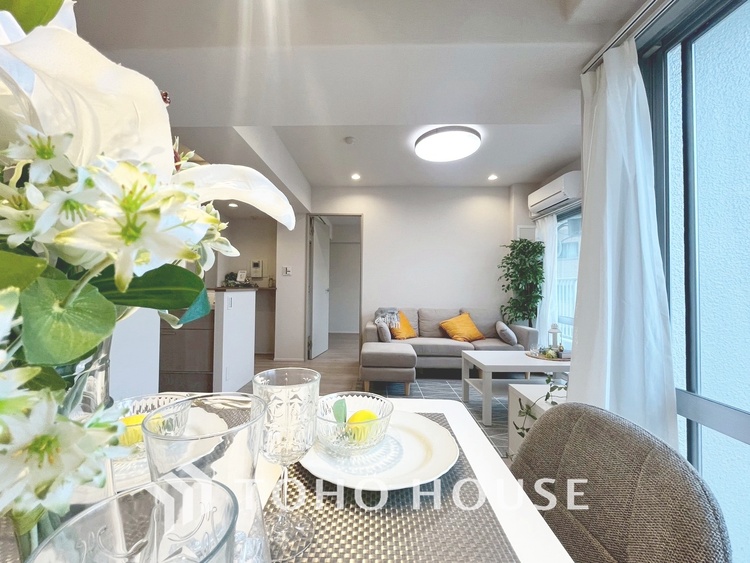 内装 【LIVING】◆Sunshine◆光が燦々と入り、いるだけで気持ちいい。「開放的でゆとりあるお部屋です。」