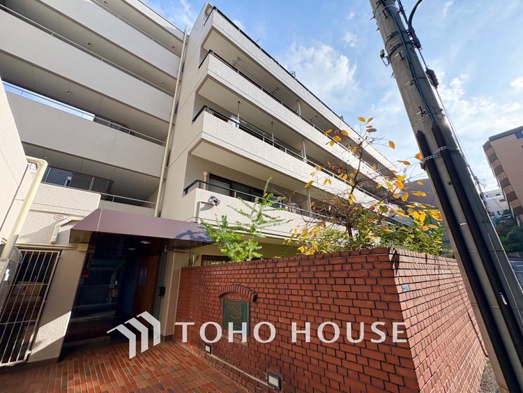 外観 【APPEARANCE】◆眩い◆光が燦々と入り、家族の笑顔を照らす。「いつまでも続いて」と願う夢のような毎日がここにある。