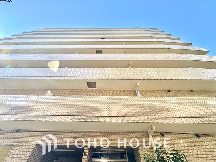 外観 【APPEARANCE】◆陽光◆が差し込む。この開放的な空間に家族の笑顔が集う。家族が一緒に過ごす空間は明るく、そして居心地よく。