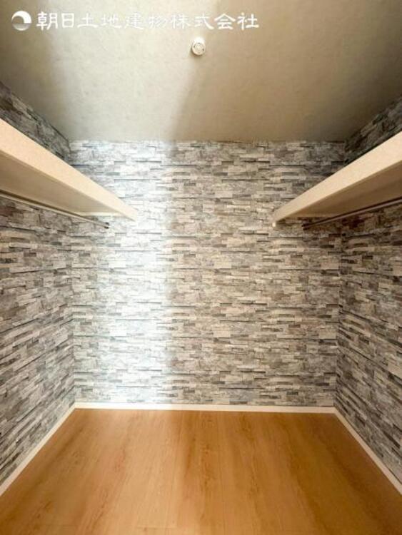 収納 すぐの見学や資料請求などお気軽にお問い合わせお待ちしております