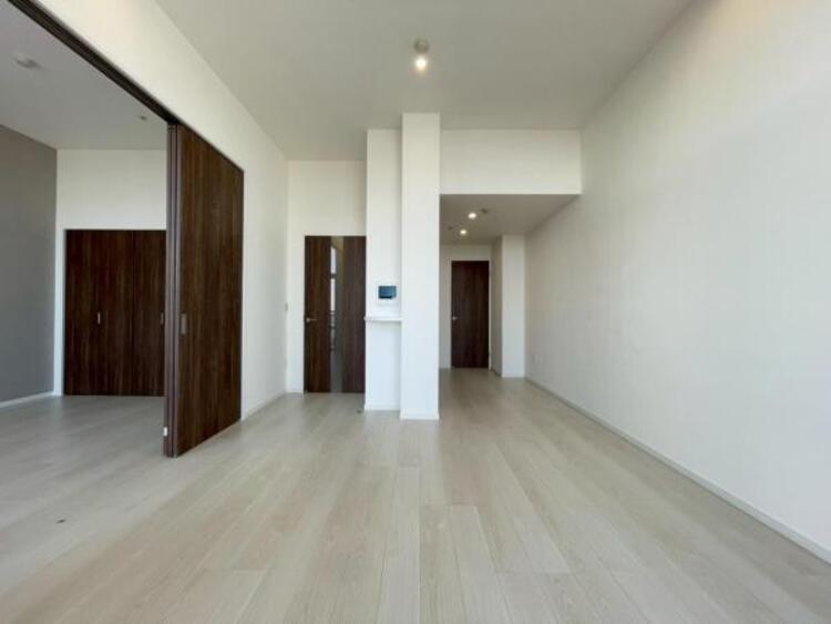 居間 【2025年11月撮影】