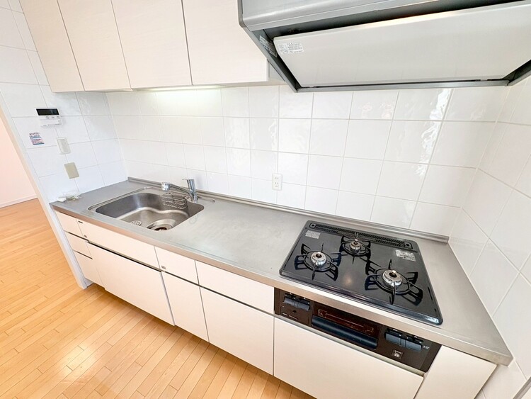 居間 過ごす時間が、たくさんの思い出として紡がれていく場所。