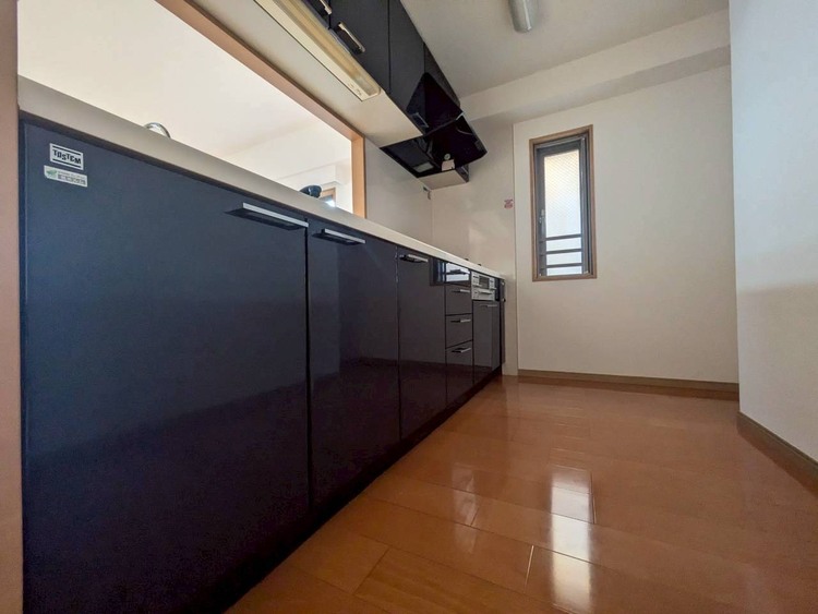 キッチン 洗練されたスタイリッシュなデザイン性と使いやすさを備えた仕様。