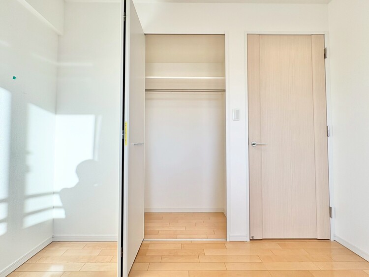 収納 居室にはクローゼットがあり、荷物もスッキリ収納して快適にお過ごしいただけます。