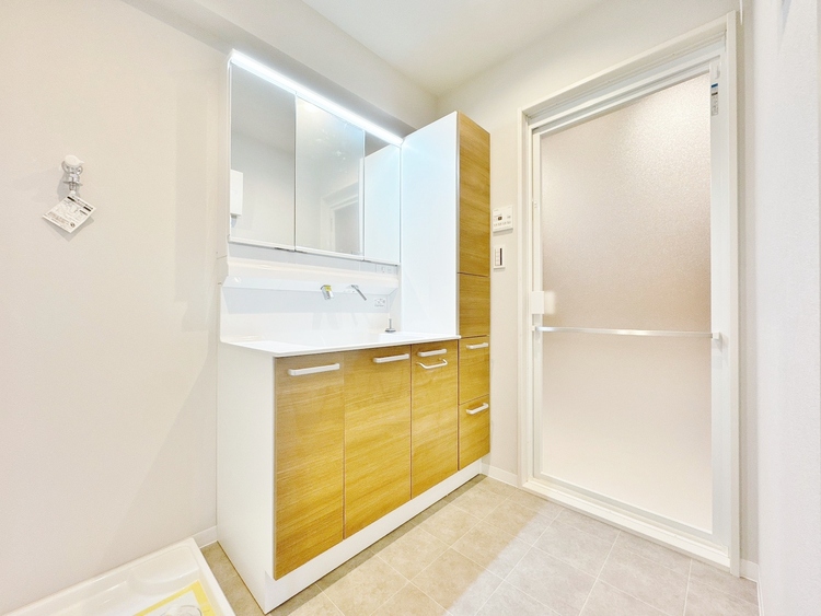 洗面 清潔感と心地よさを重視した、上質感漂うパウダールーム。