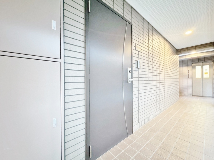 玄関 玄関を開ければ、そこは安らぎのご自宅。