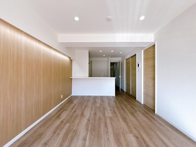 居間 飾り過ぎないシンプルな内装と偏り過ぎないデザインで統一しました。