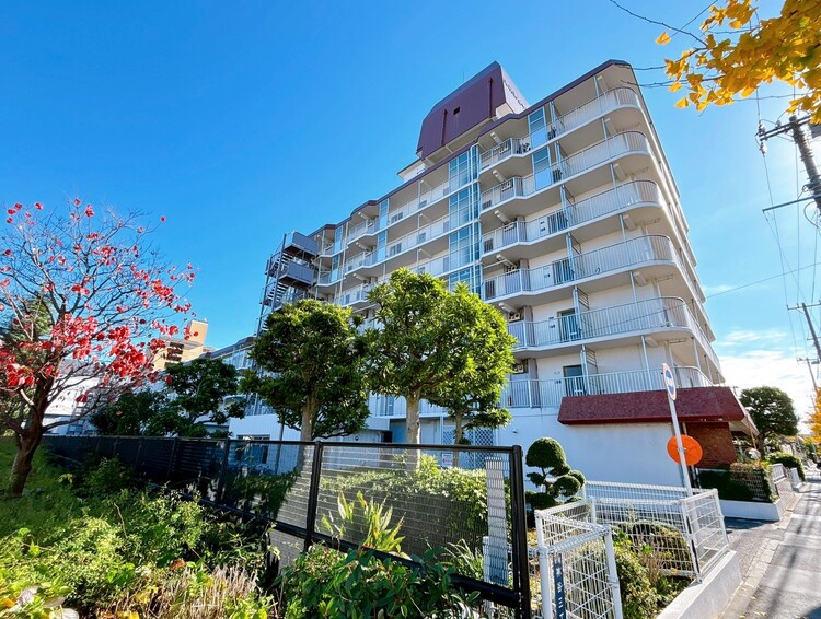 外観 資料には掲載していない情報が、現地にはたくさんあります。是非一度、現地をご確認ください。