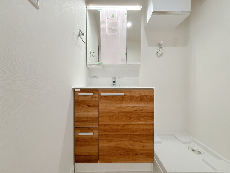 洗面 何かと物が増える場所だからこそ、スッキリと見映えの良い空間に。