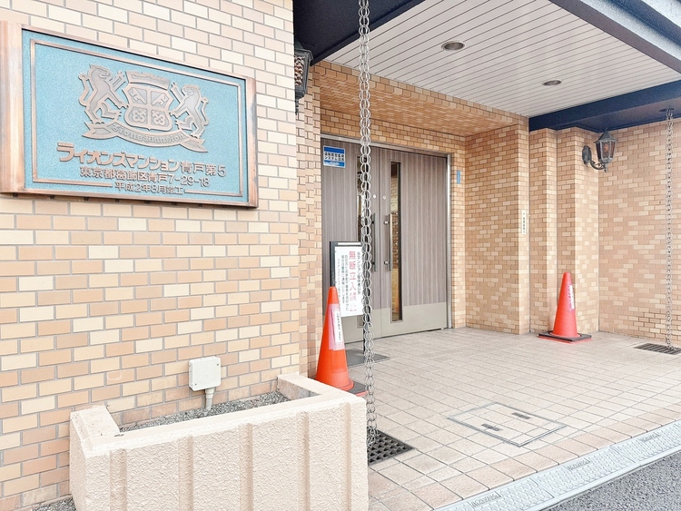 エントランス 外と内をつなぐエントランスは、まさに顔となる場所。