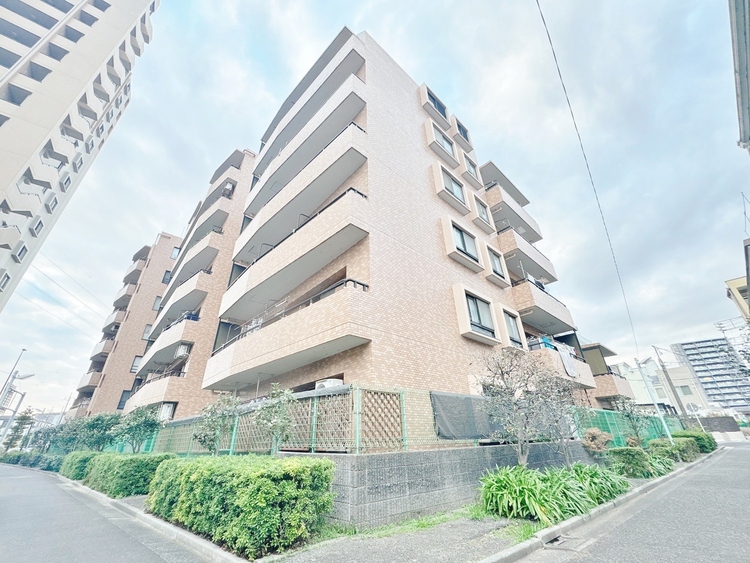 外観 現地に足をお運びいただいた際には、周辺散策などをお勧めいたします。