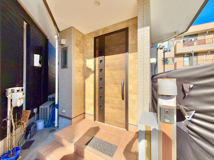 玄関 玄関を開ければ、そこは安らぎのご自宅。