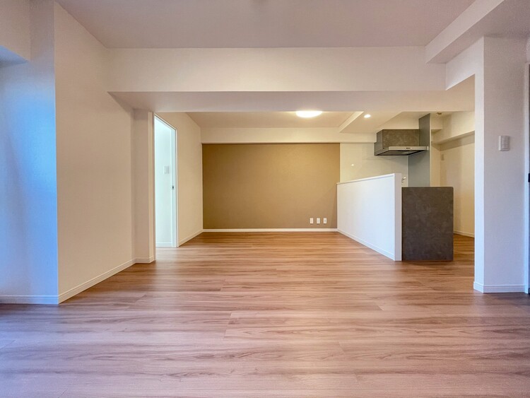 居間 居心地の良い空気感は、暮らしのステージを彩り、心からのやすらぎと満足感を与えてくれます。