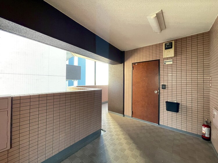 玄関 玄関を開ければ、そこは安らぎのご自宅。