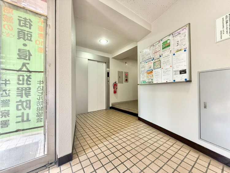 その他 館内は静寂な中が保たれており、管理が行き届いている印象を受けました。