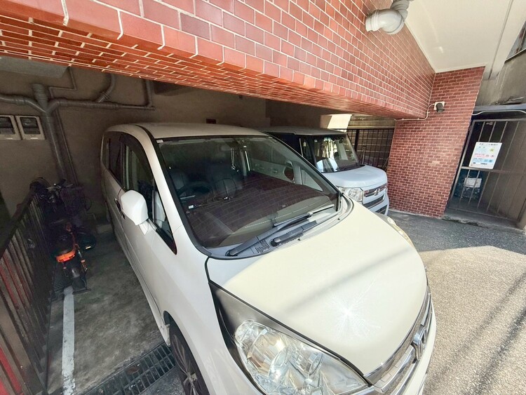 その他 駐車スペースが嬉しいですね。※空き状況は都度ご確認下さい。