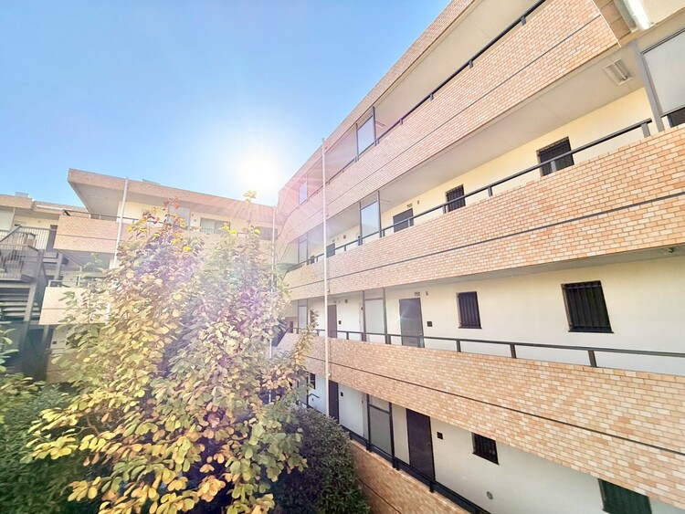 その他 眺望や窓からの景色が良いと、家で過ごす時間も快適です。