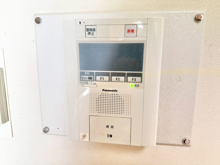 その他 誰が来てもわかる様にモニター付きインターホンを設置。