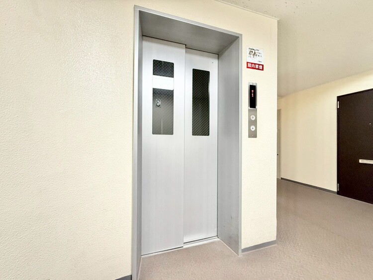 その他 エレベーター完備のため荷物が多くなっても安心。