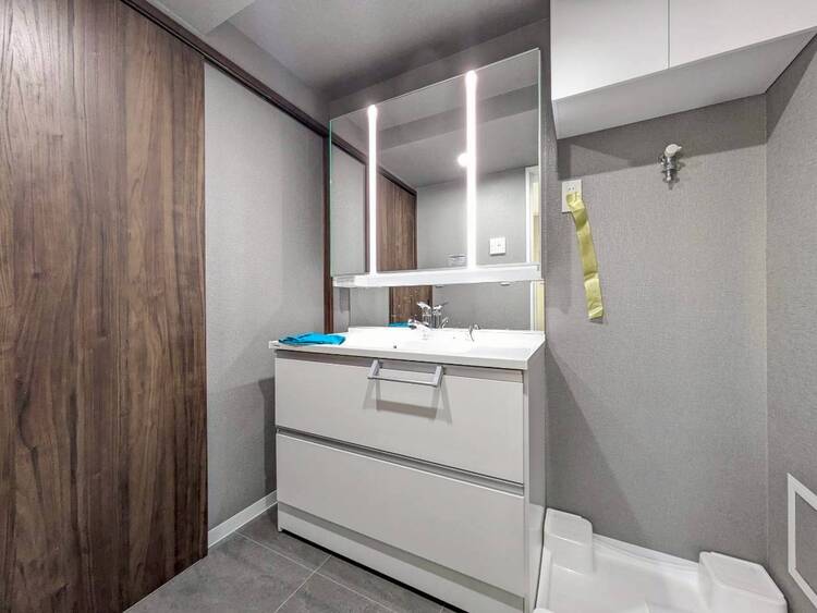 その他 清潔感を感じられる洗面化粧台。