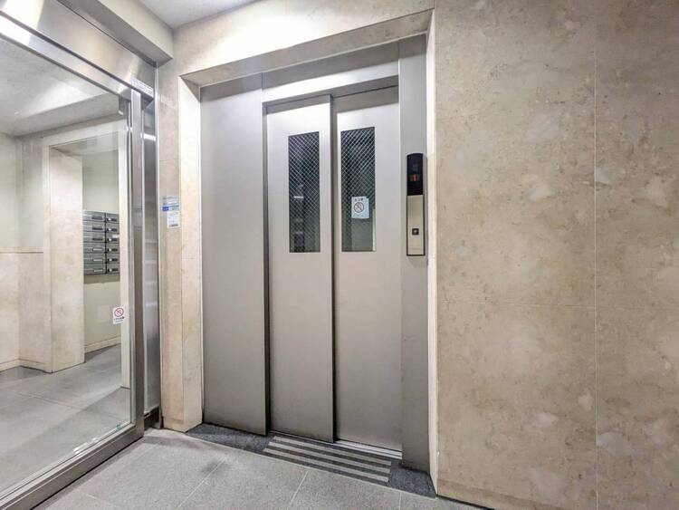 その他 エレベーター完備のため荷物が多くなっても安心。