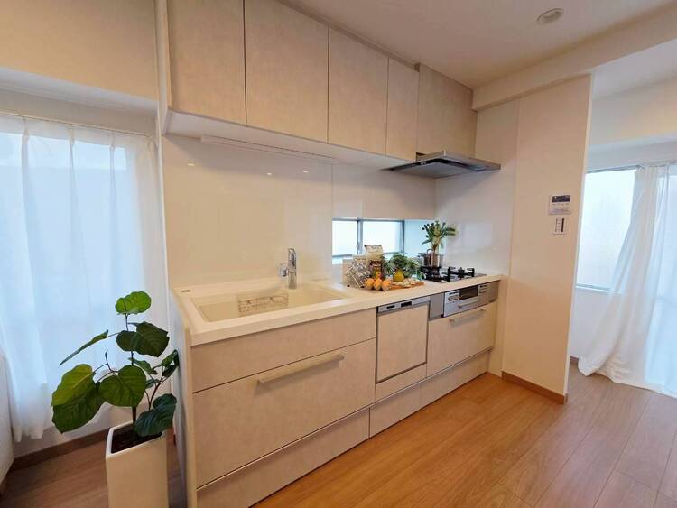 キッチン 開放感のあるキッチンスペース。調理をしながら、会話も弾みそうですね。