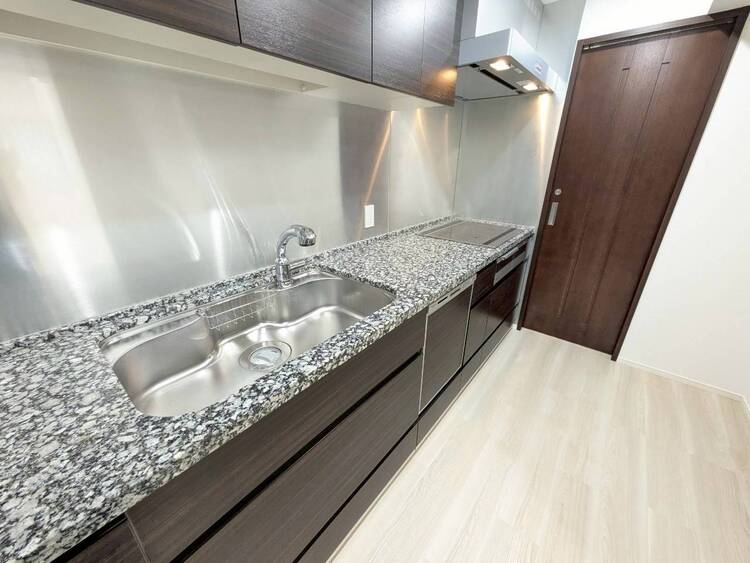 その他 使いやすくスタイリッシュなキッチン空間になっております。