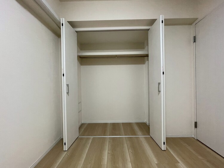 その他 収納スペースが付いていて、お部屋を広く使っていただけます。