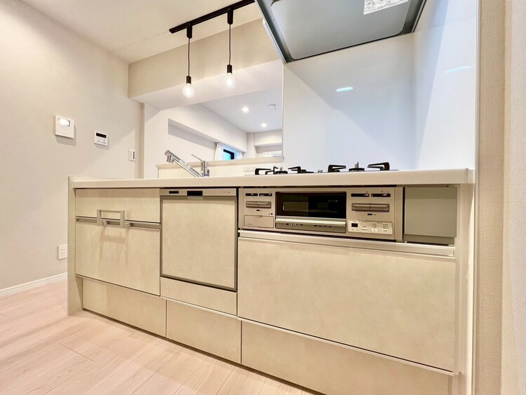 その他 使いやすくスタイリッシュなキッチン空間になっております。