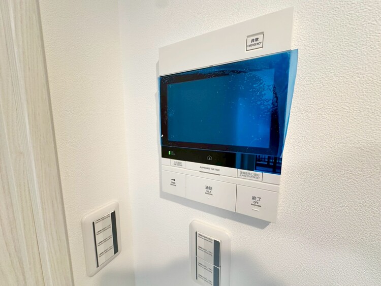 その他 誰が来てもわかる様にモニター付きインターホンを設置。