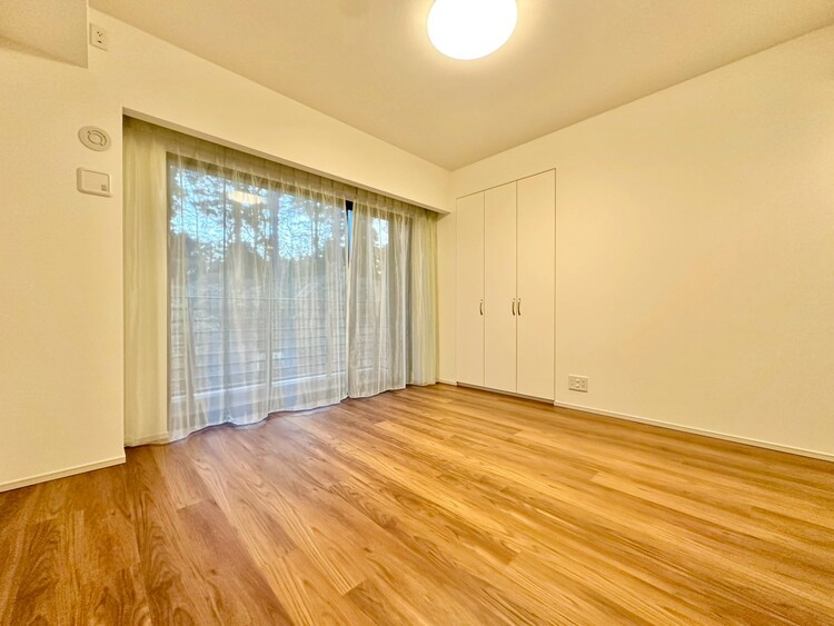 その他 清かで艶やかな時間をもたらしてくれる室内です。