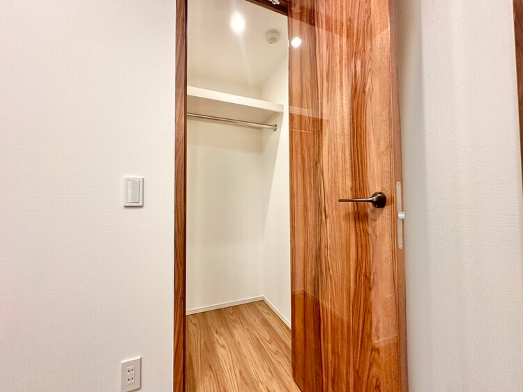 その他 収納スペースが付いていて、お部屋を広く使っていただけます。