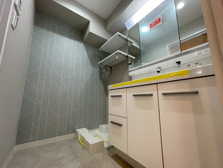 その他 十分な広さの脱衣所。