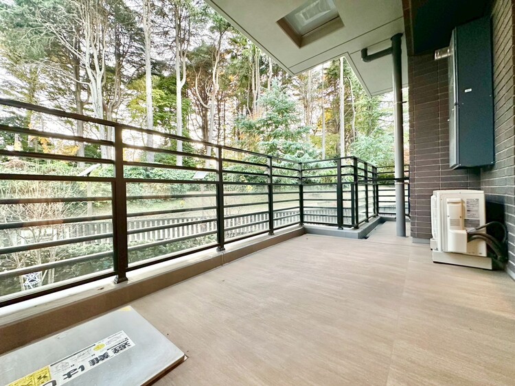 その他 朝の澄んだ空気や、夕方に吹く清々しい風を感じられるバルコニー。