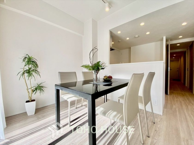 内装 【LIVING】◆住む喜び、楽しさ、感動◆を君と共有したい。いつまでもずっと家族を見渡せるこの広い空間で。