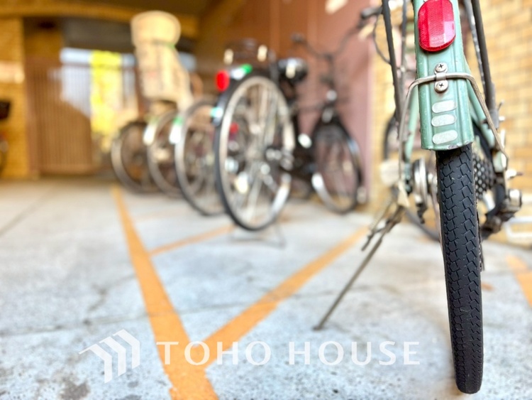 その他 【BICYCLE PAEKING LOT】◆駐輪場◆快適な生活には欠かせない自転車。開放的な駐輪場がございます。