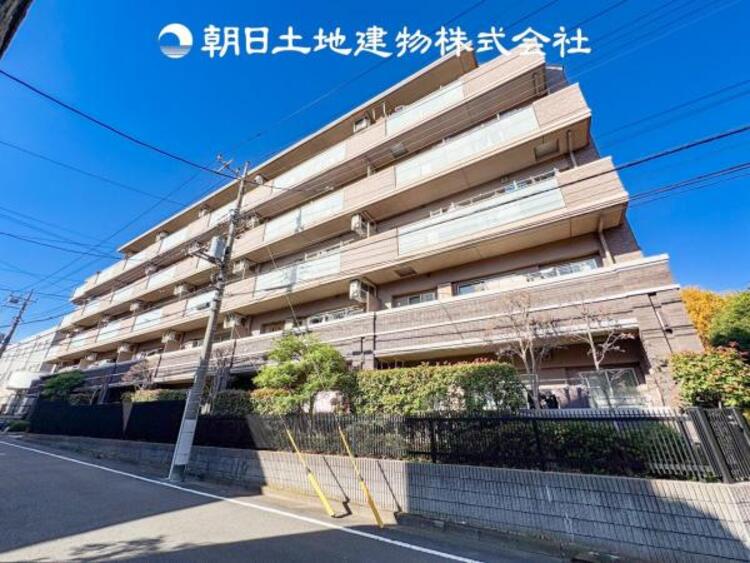 外観 中を見たい方は、居住中ですので前もってのご連絡をお待ちしております。