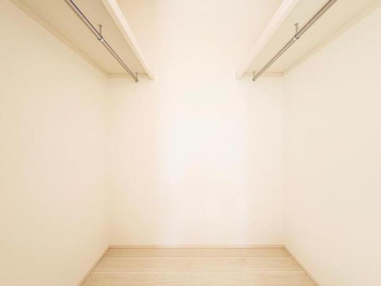 収納 ●〇採光もアクセントの一つとして。プライベートルームにはやさしい光が射し込んでいて、この明るい好みの空間で読書や音楽。充実した時間を過ごせます。日中に明りをつける必要が無い事も物件選びの大きな条件〇●