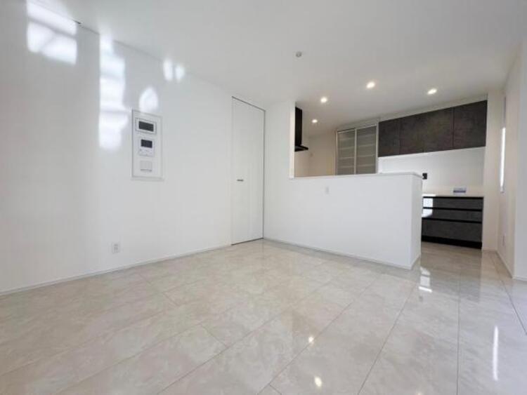 居間 ご見学予約はお気軽にお問合せください。