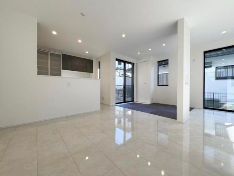 居間 ご見学予約はお気軽にお問合せください。