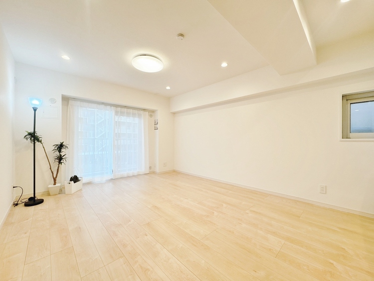 居間 居心地の良い空気感は、暮らしのステージを彩り、心からのやすらぎと満足感を与えてくれます。