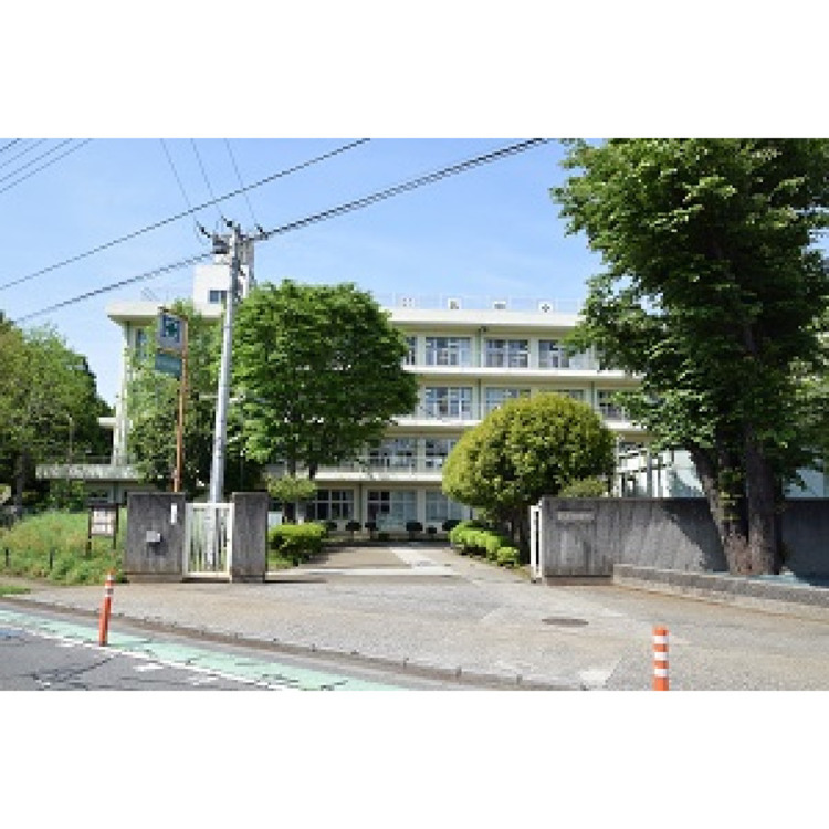 周辺 北中小学校(約580m)