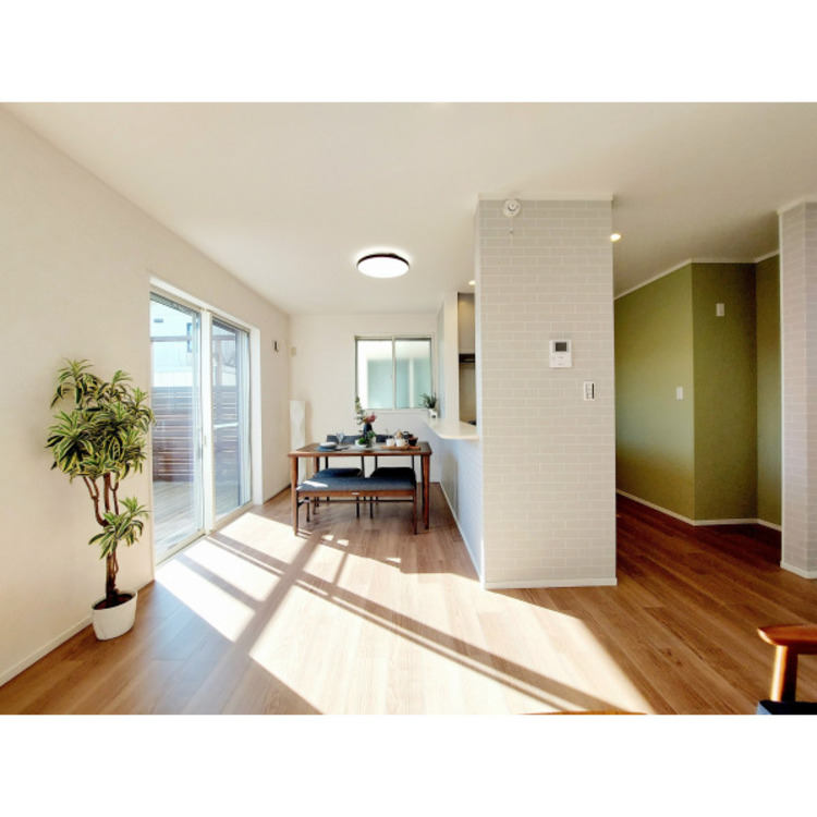 居間 令和7年11月28日撮影