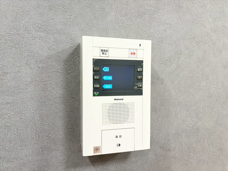 その他 誰が来てもわかる様にモニター付きインターホンを設置。