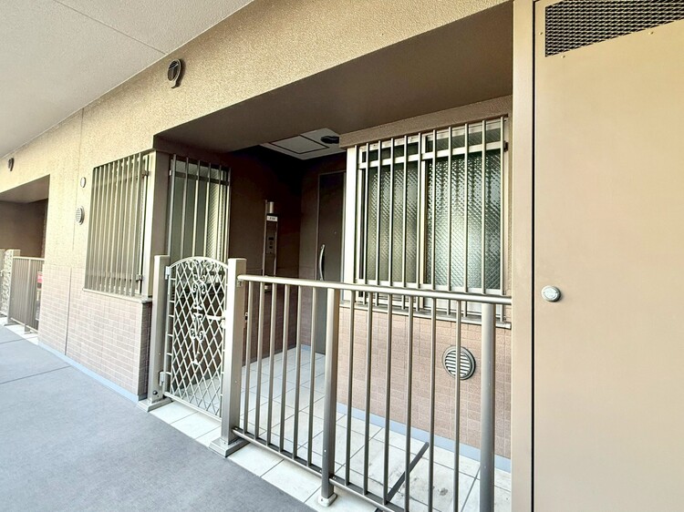 その他 清潔感のある落ち着いた雰囲気の玄関です。