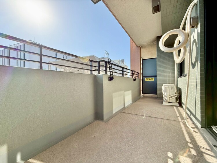 その他 朝の澄んだ空気や、夕方に吹く清々しい風を感じられるバルコニー。