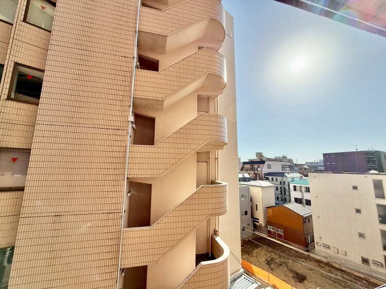 その他 陽当たり・通風・開放感に恵まれた環境です。