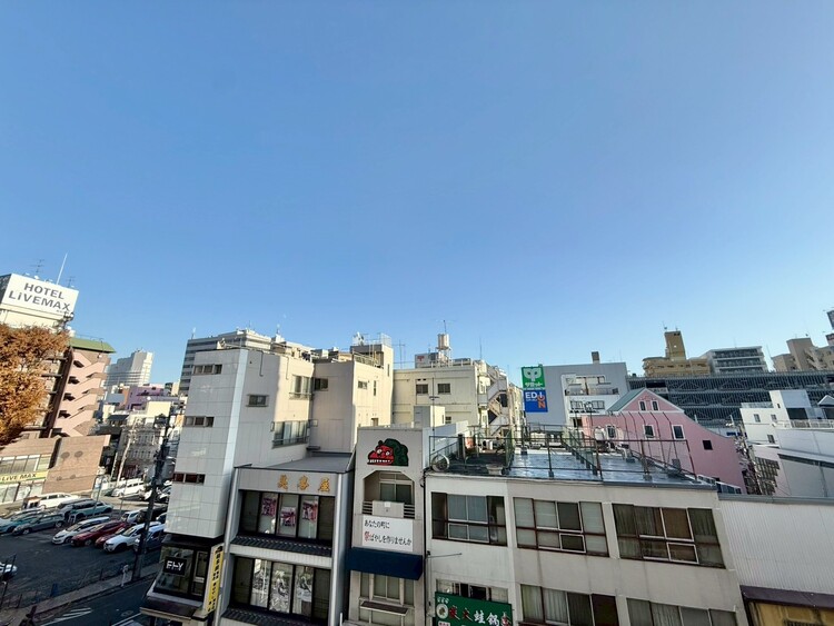 その他 眺望や窓からの景色が良いと、家で過ごす時間も快適です。